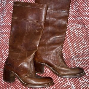Womens Frye “Jane” boots size 9B leather
